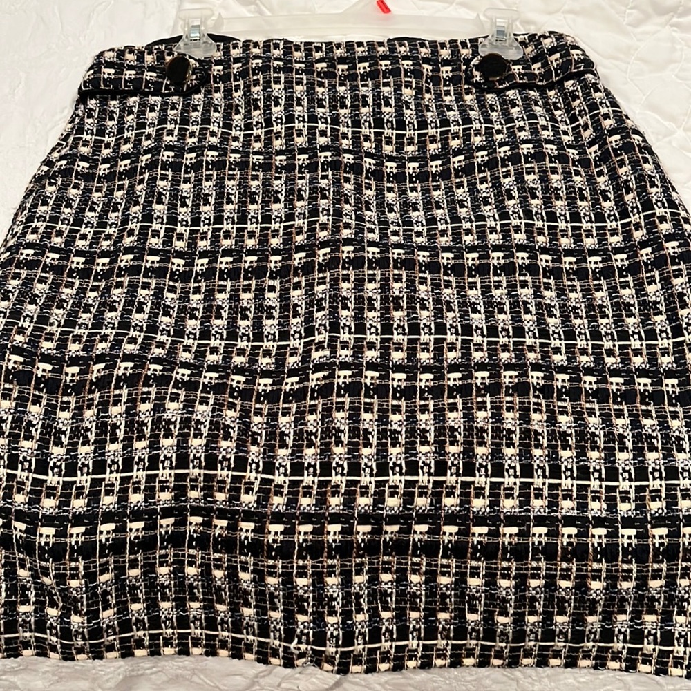 Tweed skirt